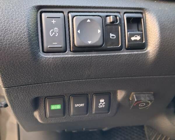 Сірий Ніссан Сентра, об'ємом двигуна 1.8 л та пробігом 131 тис. км за 9900 $, фото 8 на Automoto.ua