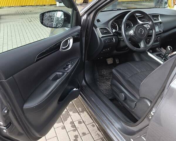 Сірий Ніссан Сентра, об'ємом двигуна 1.8 л та пробігом 156 тис. км за 8800 $, фото 5 на Automoto.ua