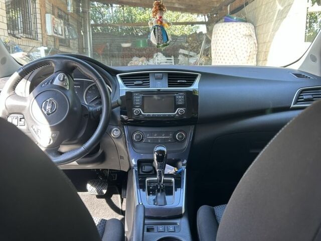 Сірий Ніссан Сентра, об'ємом двигуна 1.8 л та пробігом 84 тис. км за 10000 $, фото 5 на Automoto.ua