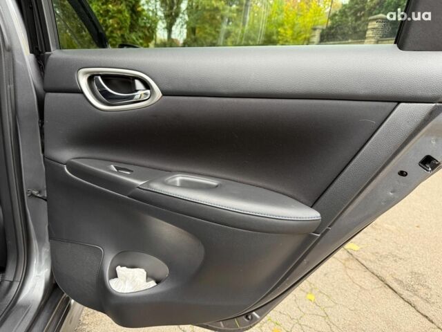 Ниссан Сентра 2017 в Киеве на Automoto.ua Серый Ниссан Сентра, объемом двигателя 1.8 л и пробегом 195 тыс. км за 12490 $, фото 18 на Automoto.ua