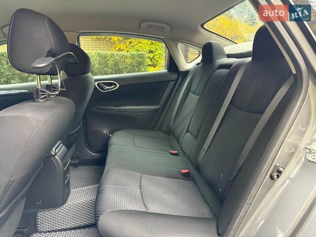 Ниссан Сентра 2017 в Киеве на Automoto.ua Серый Ниссан Сентра, объемом двигателя 1.8 л и пробегом 195 тыс. км за 12490 $, фото 16 на Automoto.ua