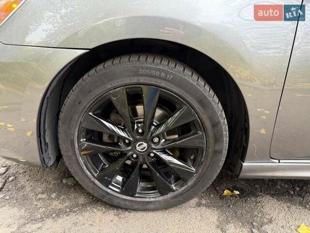Ниссан Сентра 2017 в Киеве на Automoto.ua Серый Ниссан Сентра, объемом двигателя 1.8 л и пробегом 195 тыс. км за 12490 $, фото 10 на Automoto.ua