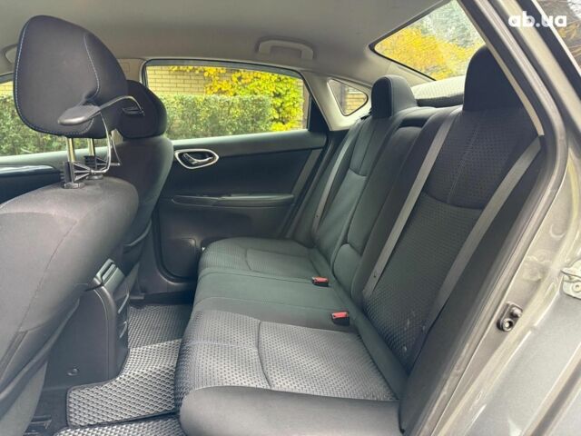 Ниссан Сентра 2017 в Киеве на Automoto.ua Серый Ниссан Сентра, объемом двигателя 1.8 л и пробегом 195 тыс. км за 12490 $, фото 16 на Automoto.ua