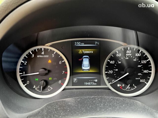 Ниссан Сентра 2017 в Киеве на Automoto.ua Серый Ниссан Сентра, объемом двигателя 1.8 л и пробегом 195 тыс. км за 12490 $, фото 13 на Automoto.ua