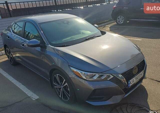 Серый Ниссан Сентра, объемом двигателя 2 л и пробегом 37 тыс. км за 17000 $, фото 4 на Automoto.ua