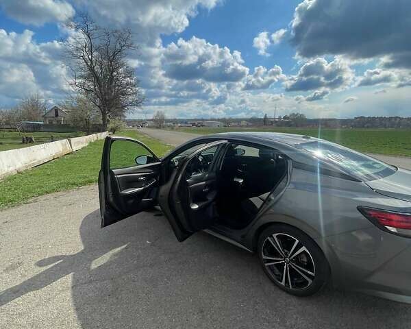 Серый Ниссан Сентра, объемом двигателя 2 л и пробегом 104 тыс. км за 14500 $, фото 1 на Automoto.ua