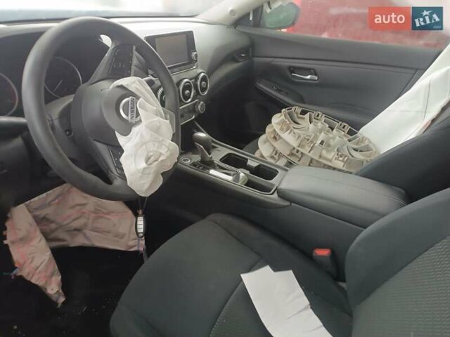 Серый Ниссан Сентра, объемом двигателя 2 л и пробегом 35 тыс. км за 9200 $, фото 2 на Automoto.ua