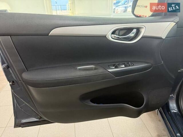 Ниссан Сентра 2013 в Киеве на Automoto.ua Синий Ниссан Сентра, объемом двигателя 1.6 л и пробегом 152 тыс. км за 6990 $, фото 14 на Automoto.ua