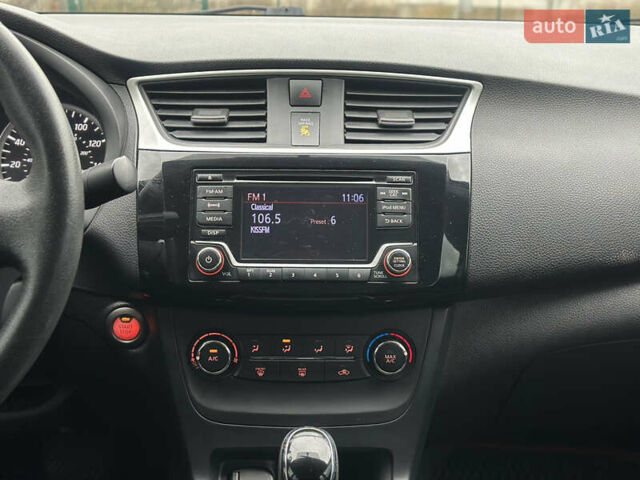 Ниссан Сентра 2017 в Киеве на Automoto.ua Синий Ниссан Сентра, объемом двигателя 1.8 л и пробегом 128 тыс. км за 9600 $, фото 23 на Automoto.ua