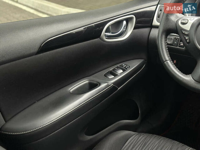 Ниссан Сентра 2017 в Киеве на Automoto.ua Синий Ниссан Сентра, объемом двигателя 1.8 л и пробегом 128 тыс. км за 9600 $, фото 25 на Automoto.ua