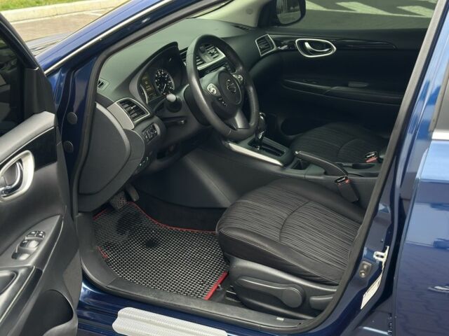 Ниссан Сентра 2017 в Киеве на Automoto.ua Синий Ниссан Сентра, объемом двигателя 1.8 л и пробегом 128 тыс. км за 9600 $, фото 18 на Automoto.ua