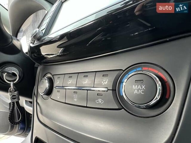 Синій Ніссан Сентра, об'ємом двигуна 1.8 л та пробігом 130 тис. км за 12500 $, фото 38 на Automoto.ua