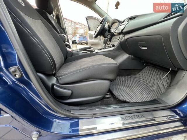 Синій Ніссан Сентра, об'ємом двигуна 1.8 л та пробігом 130 тис. км за 12500 $, фото 35 на Automoto.ua