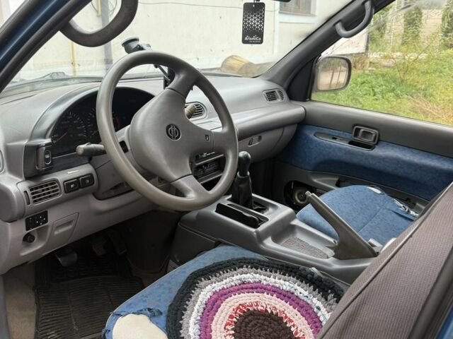 Черный Ниссан Серена, объемом двигателя 0 л и пробегом 360 тыс. км за 1499 $, фото 5 на Automoto.ua