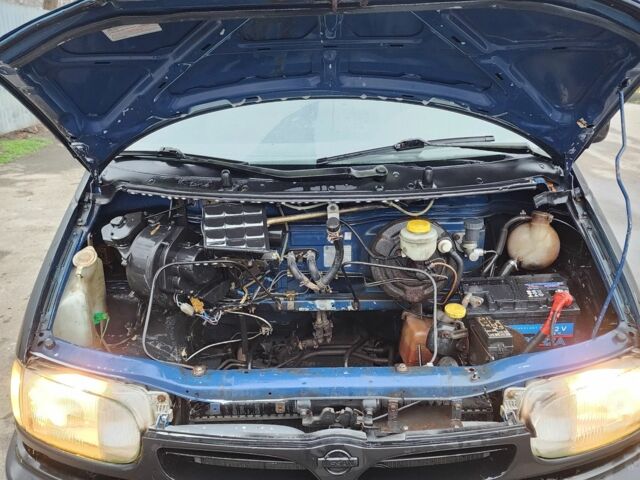 Чорний Ніссан Сєрєна, об'ємом двигуна 2.3 л та пробігом 300 тис. км за 1700 $, фото 5 на Automoto.ua