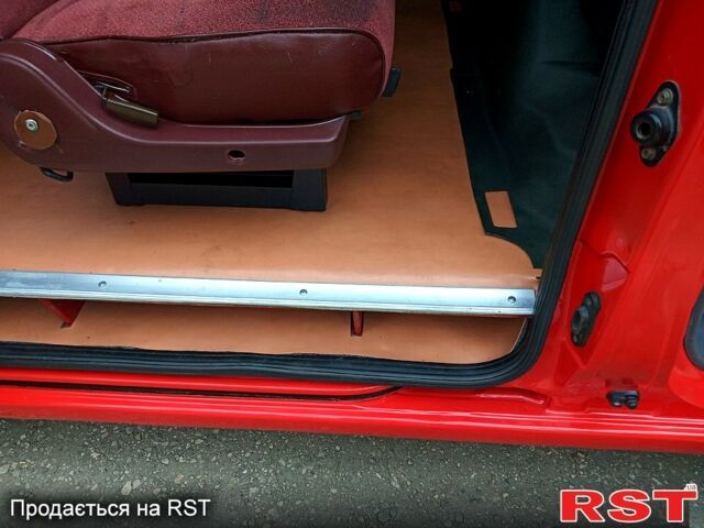 Красный Ниссан Серена, объемом двигателя 2.3 л и пробегом 358 тыс. км за 3600 $, фото 11 на Automoto.ua