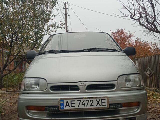 Сірий Ніссан Сєрєна, об'ємом двигуна 2 л та пробігом 300 тис. км за 4000 $, фото 6 на Automoto.ua