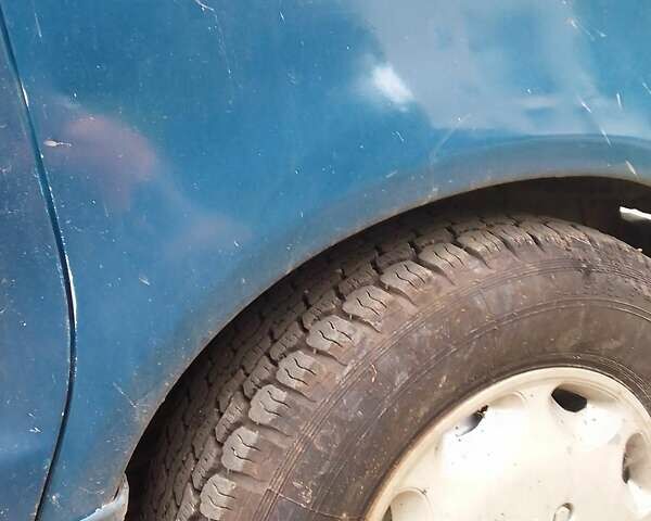 Синий Ниссан Серена, объемом двигателя 2.3 л и пробегом 320 тыс. км за 2200 $, фото 7 на Automoto.ua