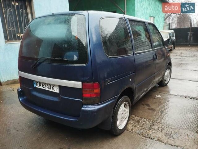 Синий Ниссан Серена, объемом двигателя 1.6 л и пробегом 250 тыс. км за 2000 $, фото 10 на Automoto.ua