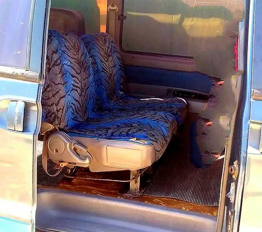 Синий Ниссан Серена, объемом двигателя 2 л и пробегом 75 тыс. км за 2000 $, фото 3 на Automoto.ua