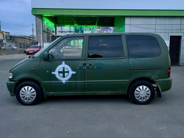 Зелений Ніссан Сєрєна, об'ємом двигуна 2 л та пробігом 350 тис. км за 599 $, фото 3 на Automoto.ua