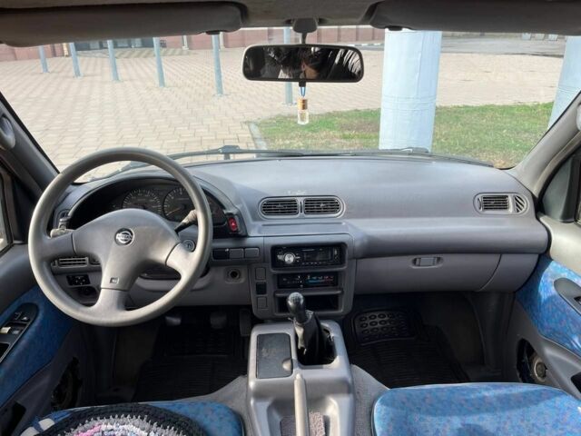 Зелений Ніссан Сєрєна, об'ємом двигуна 2 л та пробігом 350 тис. км за 599 $, фото 9 на Automoto.ua