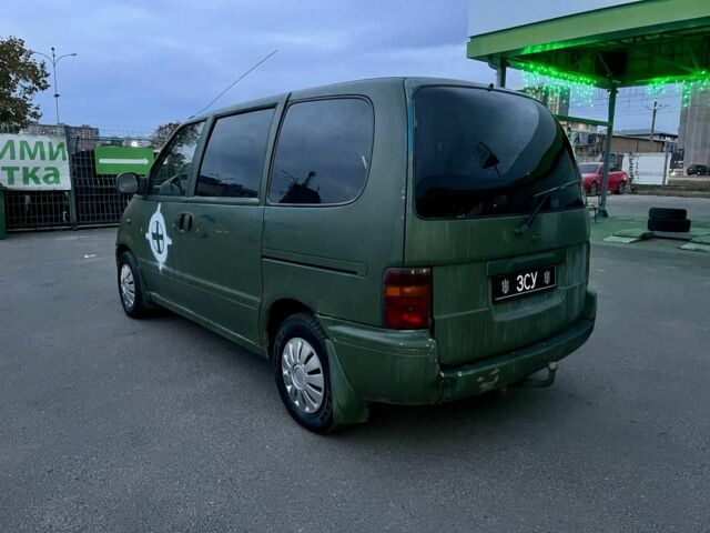 Зелений Ніссан Сєрєна, об'ємом двигуна 2 л та пробігом 350 тис. км за 599 $, фото 4 на Automoto.ua