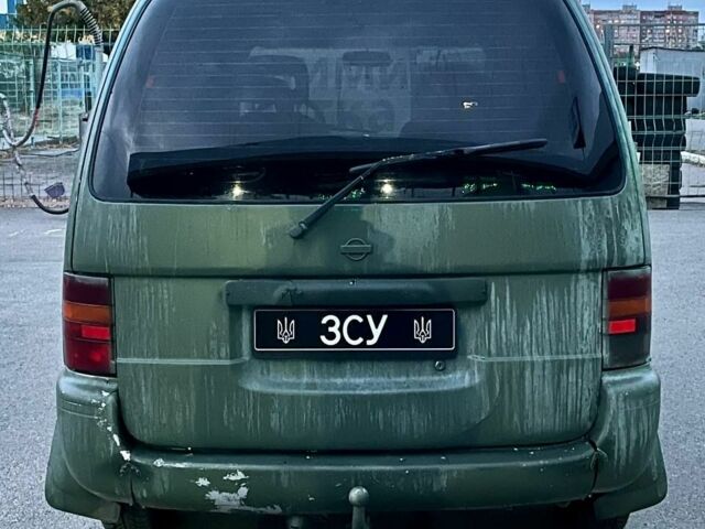 Зелений Ніссан Сєрєна, об'ємом двигуна 2 л та пробігом 350 тис. км за 599 $, фото 5 на Automoto.ua