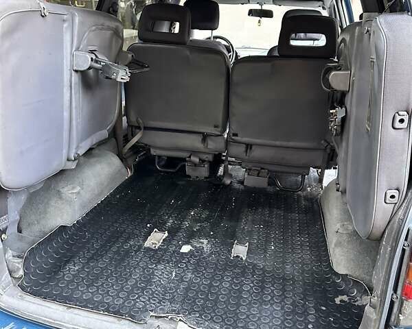 Зеленый Ниссан Серена, объемом двигателя 2 л и пробегом 140 тыс. км за 3300 $, фото 12 на Automoto.ua