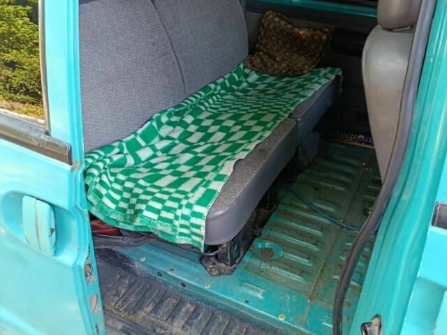 Зелений Ніссан Сєрєна, об'ємом двигуна 0 л та пробігом 300 тис. км за 1000 $, фото 2 на Automoto.ua