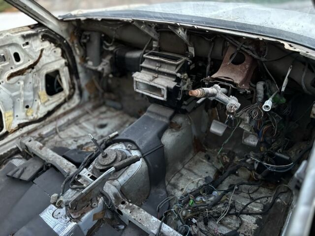 Білий Ніссан Скайлайн, об'ємом двигуна 2 л та пробігом 1 тис. км за 2000 $, фото 11 на Automoto.ua