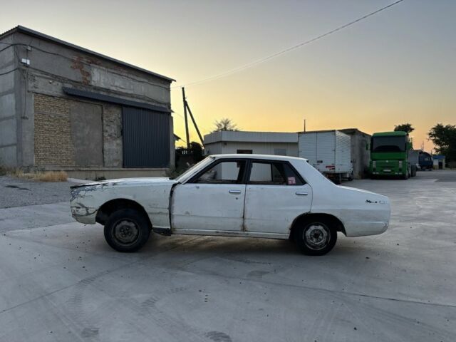 Білий Ніссан Скайлайн, об'ємом двигуна 2 л та пробігом 1 тис. км за 2000 $, фото 5 на Automoto.ua