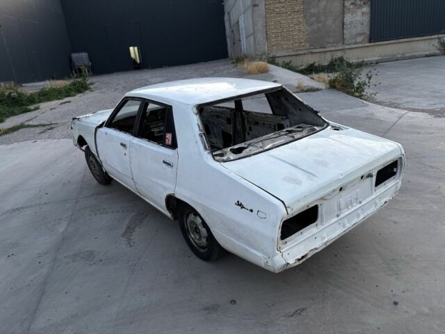 Білий Ніссан Скайлайн, об'ємом двигуна 2 л та пробігом 1 тис. км за 2000 $, фото 7 на Automoto.ua