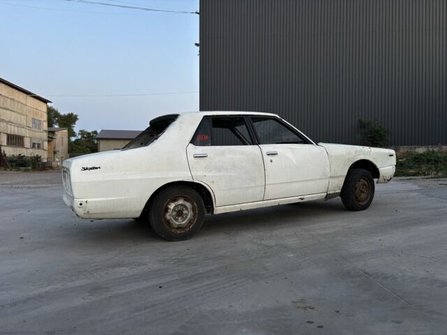 Білий Ніссан Скайлайн, об'ємом двигуна 2 л та пробігом 1 тис. км за 2000 $, фото 1 на Automoto.ua