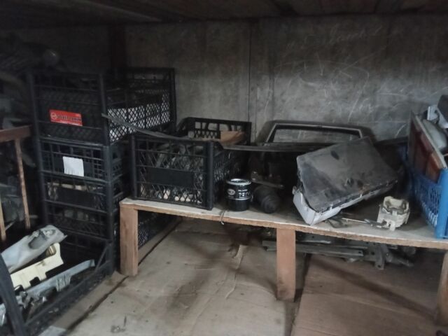 Белый Ниссан Скайлайн, объемом двигателя 1.8 л и пробегом 99 тыс. км за 1500 $, фото 17 на Automoto.ua