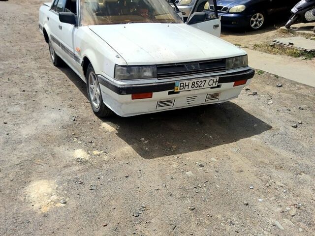 Белый Ниссан Скайлайн, объемом двигателя 1.8 л и пробегом 200 тыс. км за 1400 $, фото 5 на Automoto.ua