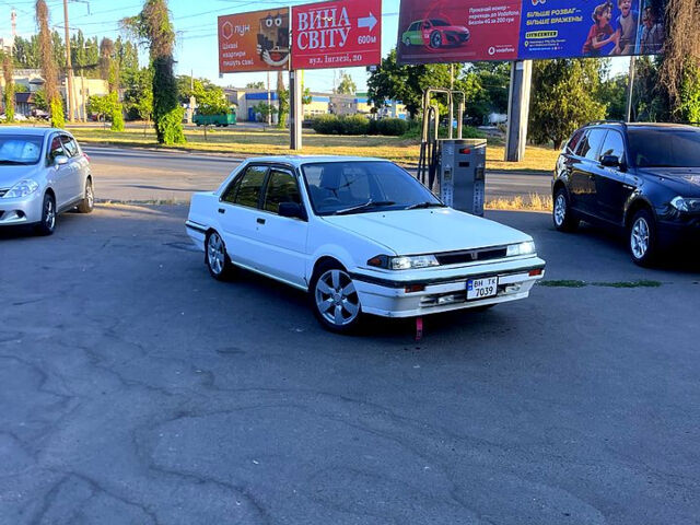 Белый Ниссан Скайлайн, объемом двигателя 1.7 л и пробегом 250 тыс. км за 1200 $, фото 1 на Automoto.ua