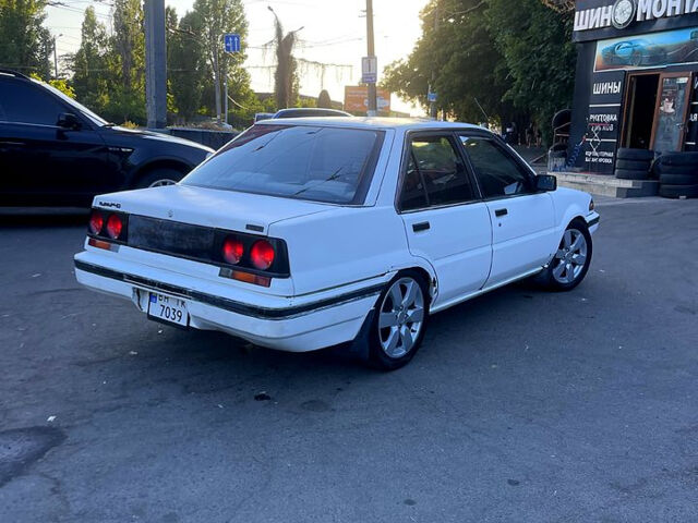 Белый Ниссан Скайлайн, объемом двигателя 1.7 л и пробегом 250 тыс. км за 1200 $, фото 8 на Automoto.ua