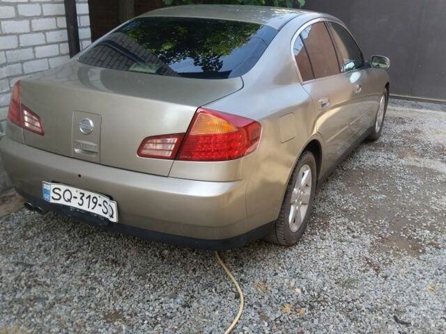 Бежевый Ниссан Скайлайн, объемом двигателя 2.5 л и пробегом 190 тыс. км за 2500 $, фото 2 на Automoto.ua