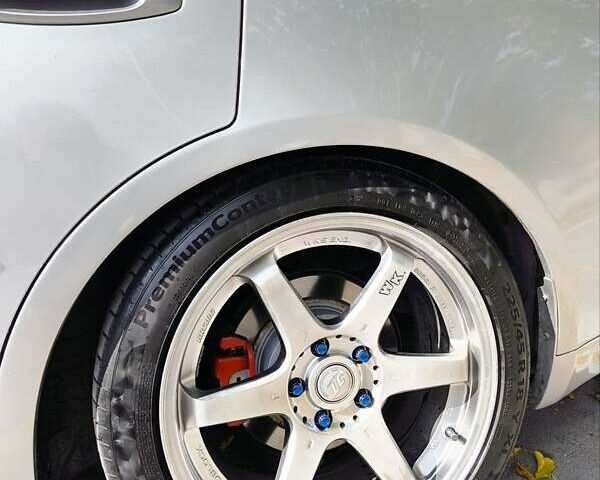 Серый Ниссан Скайлайн, объемом двигателя 2.5 л и пробегом 222 тыс. км за 5900 $, фото 15 на Automoto.ua