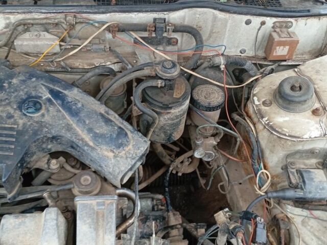 Білий Ніссан Санні, об'ємом двигуна 1 л та пробігом 270 тис. км за 350 $, фото 7 на Automoto.ua