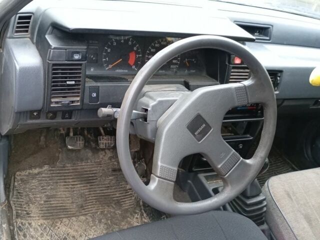 Білий Ніссан Санні, об'ємом двигуна 1 л та пробігом 270 тис. км за 350 $, фото 5 на Automoto.ua