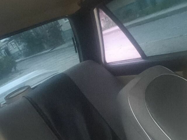 Белый Ниссан Санни, объемом двигателя 1.5 л и пробегом 160 тыс. км за 1199 $, фото 5 на Automoto.ua