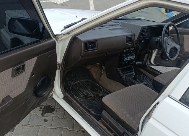 Белый Ниссан Санни, объемом двигателя 1.3 л и пробегом 260 тыс. км за 550 $, фото 9 на Automoto.ua