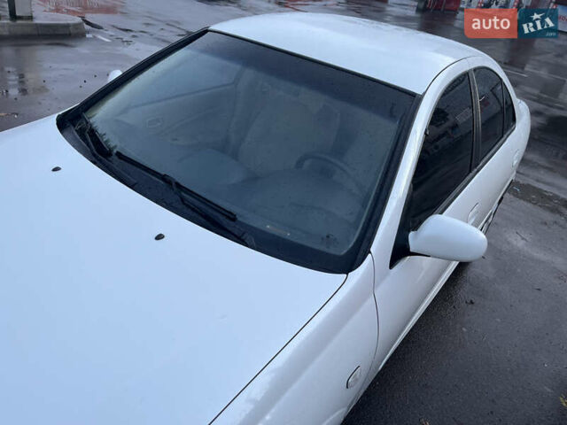 Білий Ніссан Санні, об'ємом двигуна 1.6 л та пробігом 174 тис. км за 6000 $, фото 10 на Automoto.ua