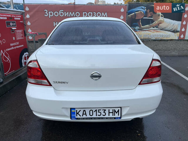 Білий Ніссан Санні, об'ємом двигуна 1.6 л та пробігом 174 тис. км за 6000 $, фото 6 на Automoto.ua