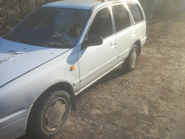 Белый Ниссан Санни, объемом двигателя 1.6 л и пробегом 1000 тыс. км за 591 $, фото 6 на Automoto.ua