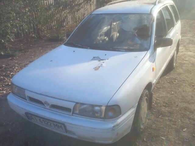 Белый Ниссан Санни, объемом двигателя 1.6 л и пробегом 1000 тыс. км за 591 $, фото 1 на Automoto.ua