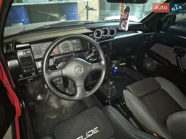 Красный Ниссан Санни, объемом двигателя 1.81 л и пробегом 300 тыс. км за 19999 $, фото 23 на Automoto.ua