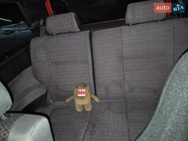 Красный Ниссан Санни, объемом двигателя 1.81 л и пробегом 300 тыс. км за 19999 $, фото 26 на Automoto.ua